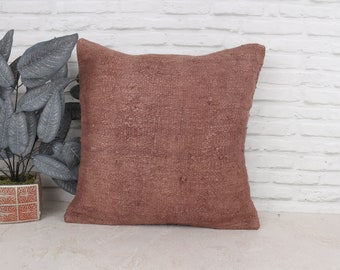 Cojín Kilim hecho a mano, funda de almohada estilo bohemio, cojín decorativo Kilim vintage de 22x22, almohada Kilim étnica, funda de almohada marrón, almohada de cáñamo
