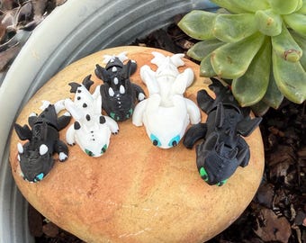 Juguete articulado de dragón: inspirado en Cómo entrenar a tu dragón