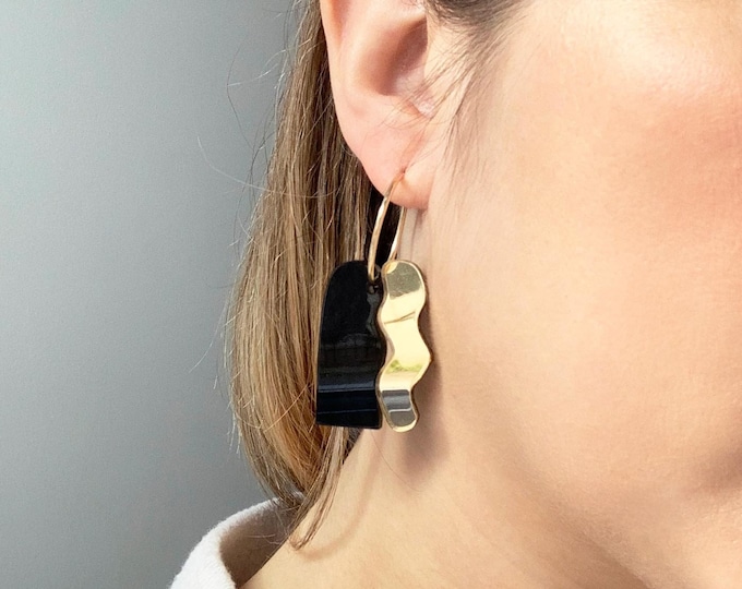 Pendientes de aro llamativos de Slight Seconds LEIA - Mirror Gold & Black Pearl