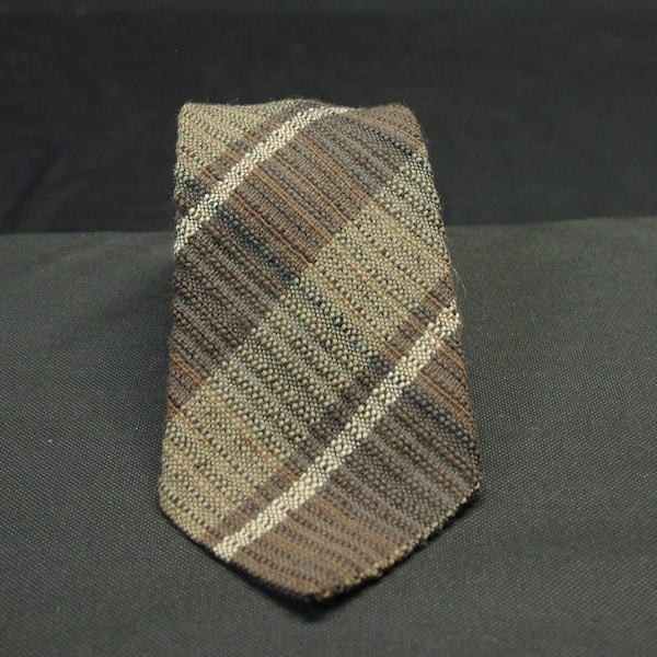 wool tie