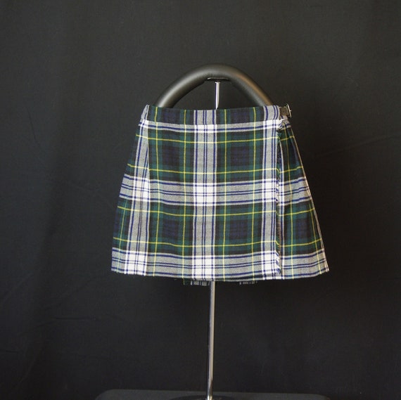Tartan skirt age 6 top