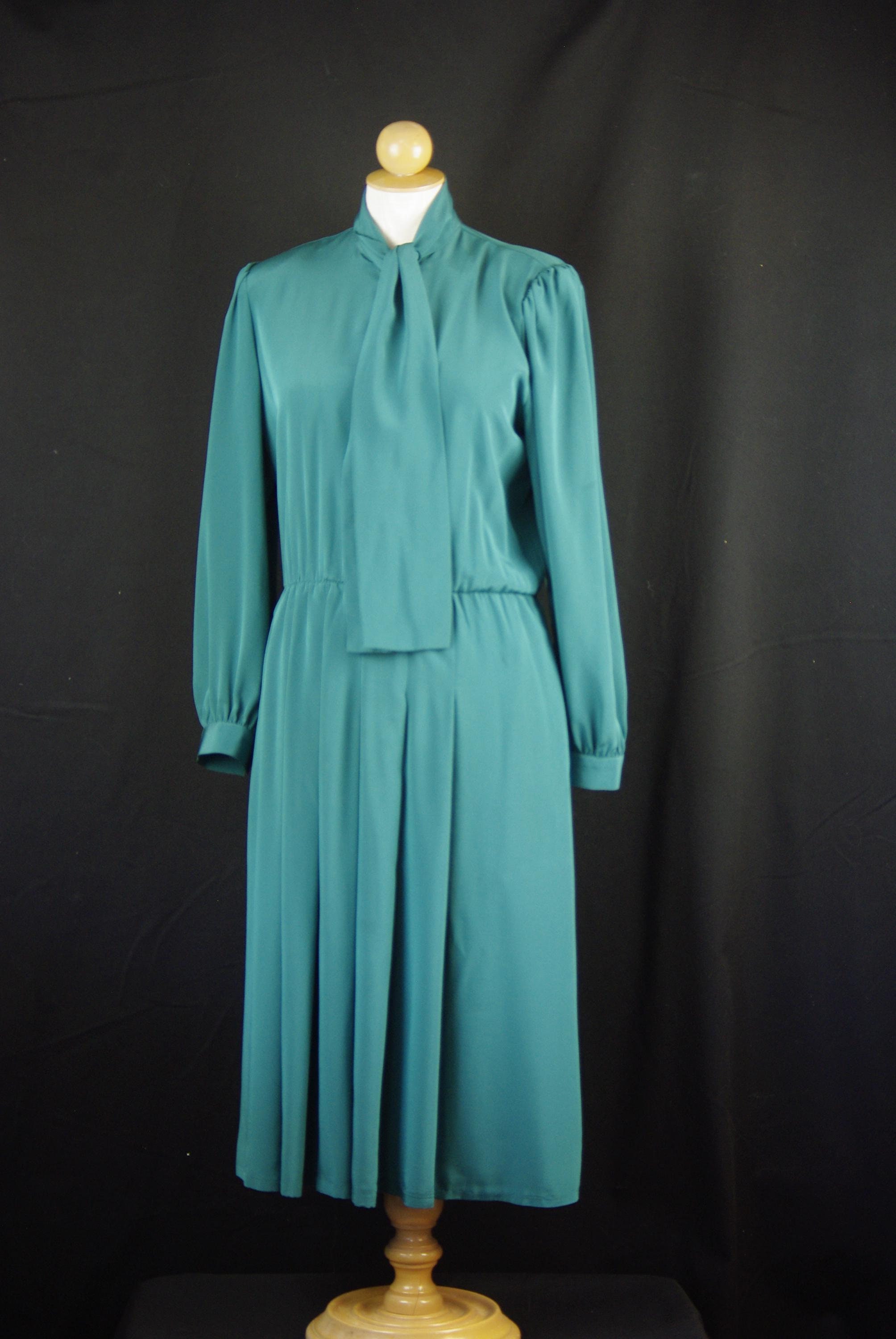 Emerald Green Church Dresses - Etsy Canada Emerald Green Church Dresses - Etsy Canada