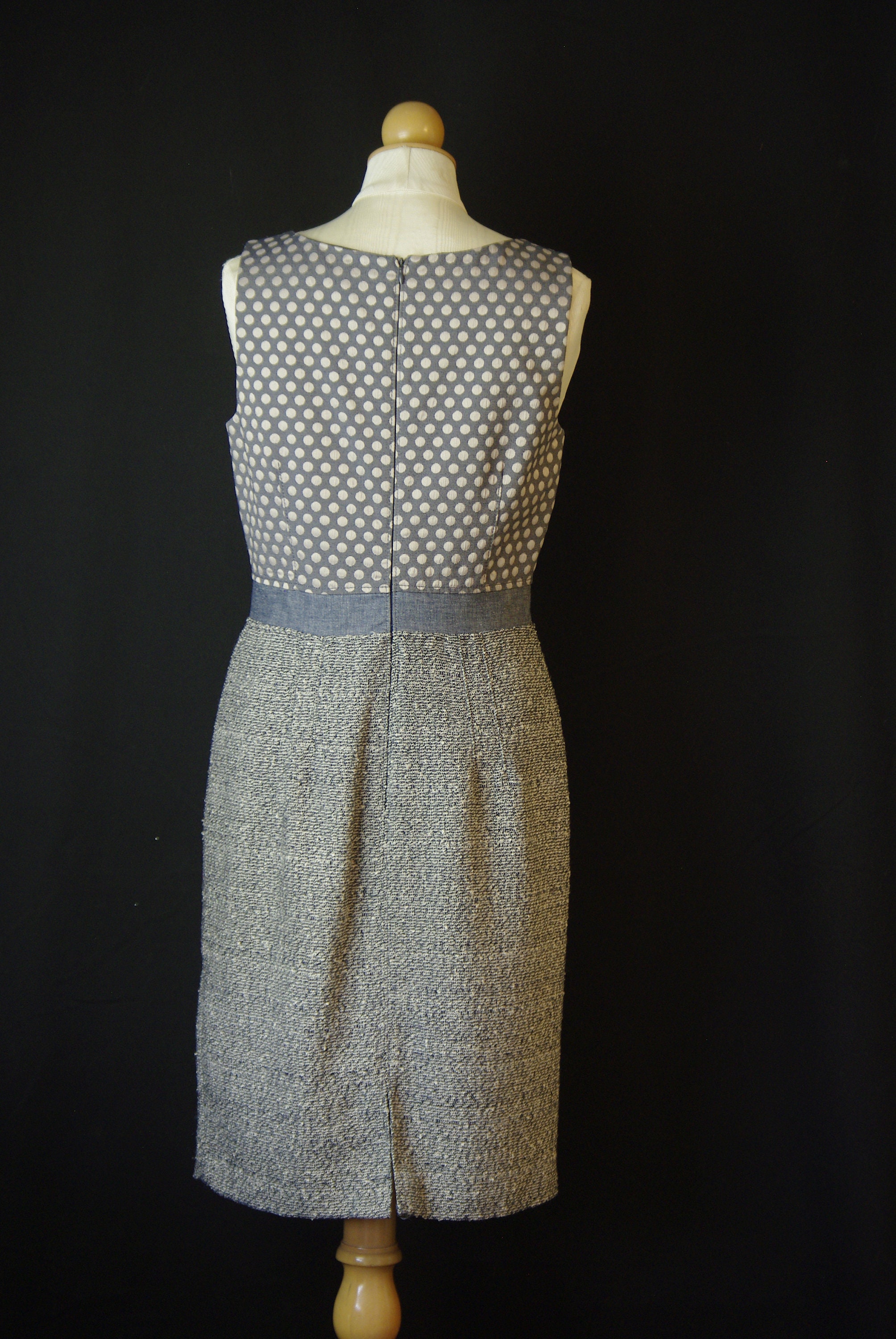 Grey Polka Dot Sleeveless Dress Career Wear Size 8 Lined Zipper Back Calvin  Klein - Etsy