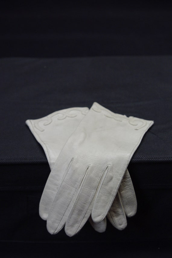 Ecru Leather Gloves, Made in Italy