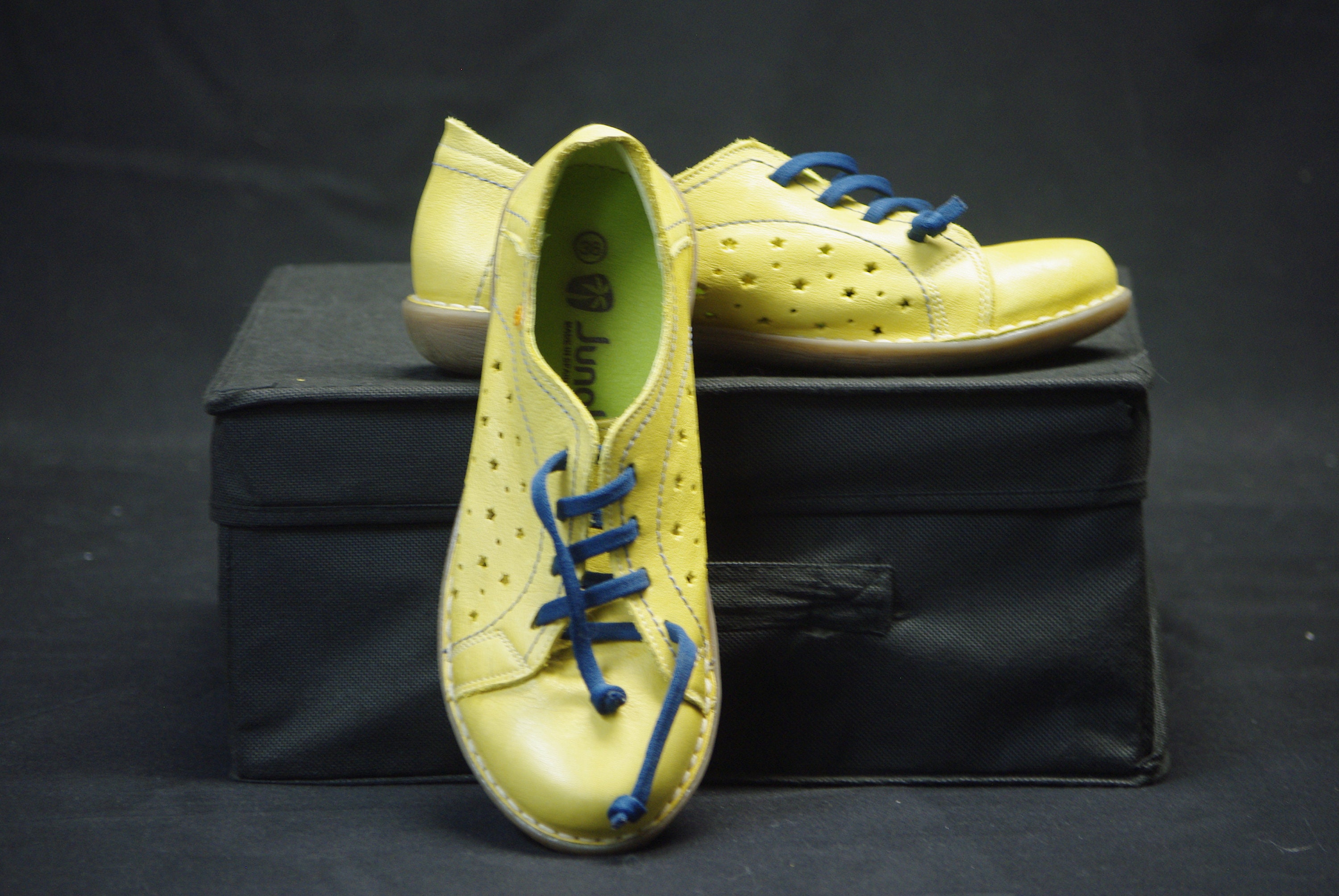 靴 Jungla ledys leather shoes size 37 23.5 JUNGLA Nora Leather Shoes Crossed Elastic Lacings Light Red