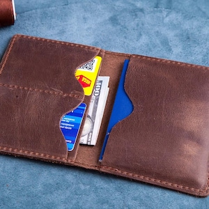 Personalized Leather Passport Holder & Luggage Tag Set: Travel Gift