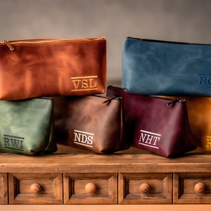 Personalized Leather Makeup Bag: Waterproof Toiletry Dopp Kit