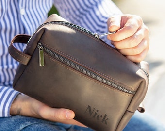 Personalized Leather Dopp Kit, Full Grain Leather Toiletry Bag, Custom Mens Travel Bag, Groomsmen Gift, Shaving Kit for Men
