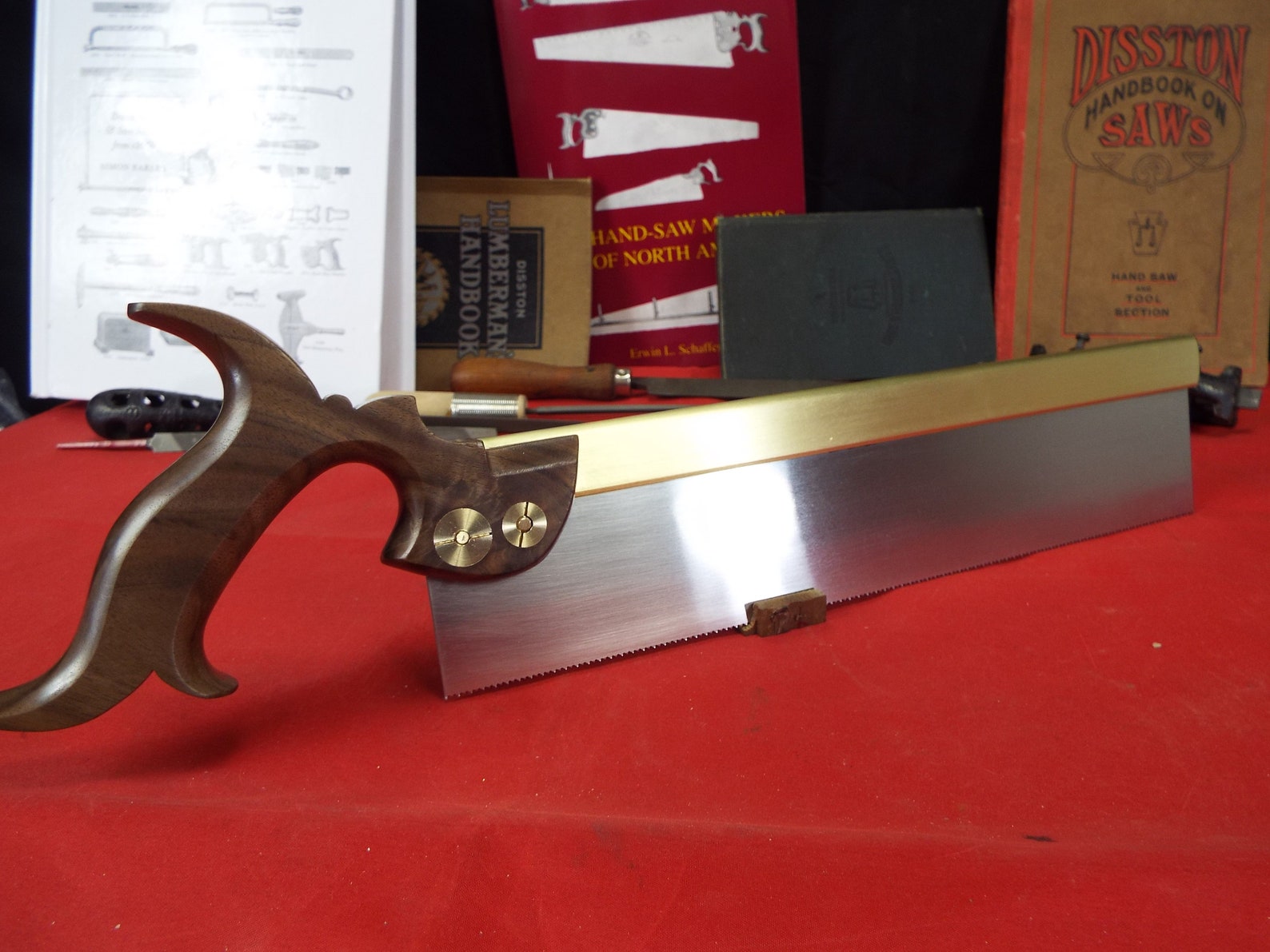 12 Heavy Dovetail Saw, 15 PPI Rip Cut, 2' Depth of Cut, .020 Thick