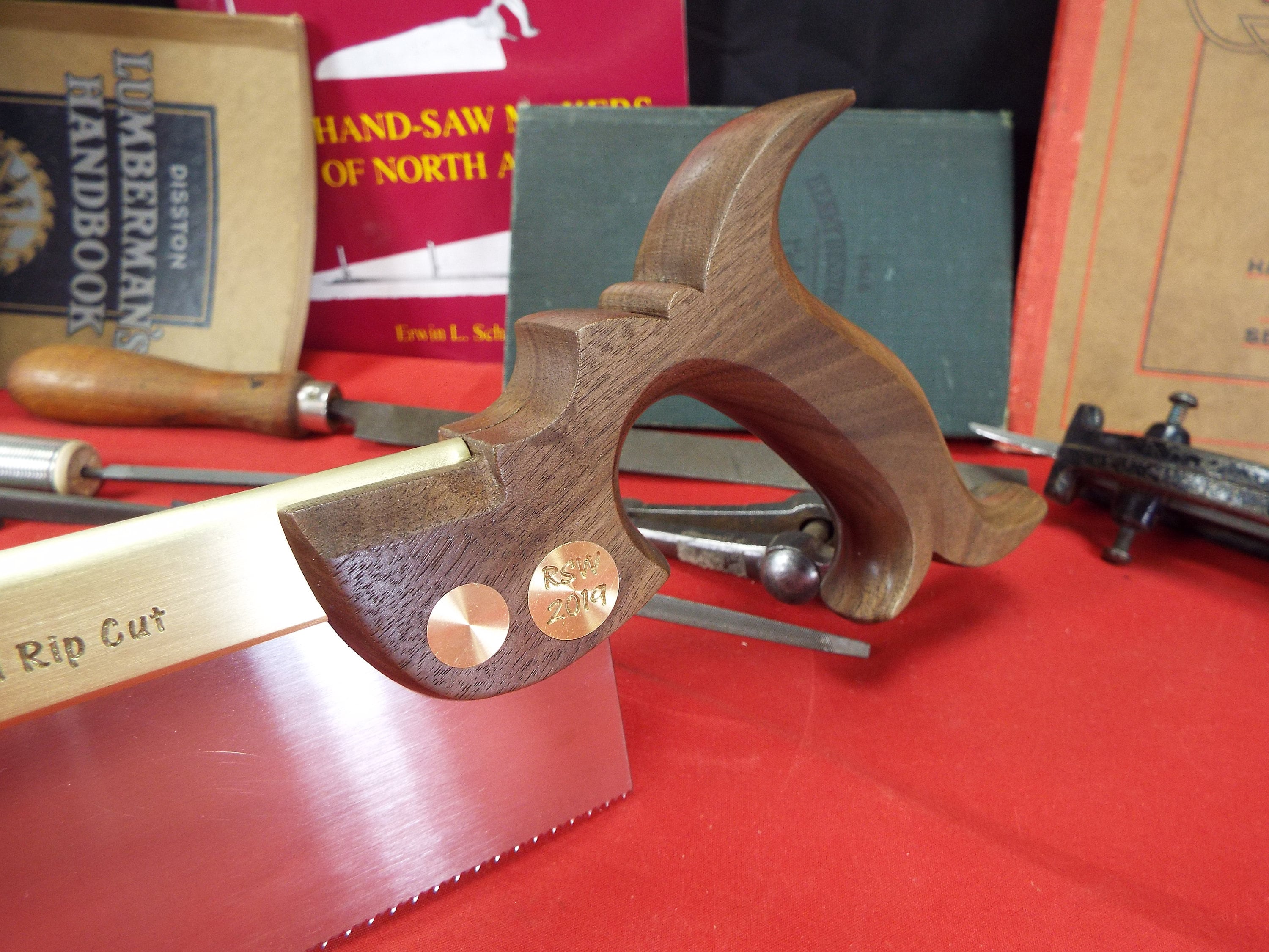 12 Heavy Dovetail Saw, 15 PPI Rip Cut, 2' Depth of Cut, .020 Thick