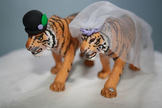 Custom Cake Toppers Animal Bride and Groom Wedding Cake Toppers Personalized Wedding Tiger Cake Toppers Tigers Wedding Toppers