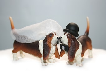 Dog Cake Toppers - Wedding Cake Toppers with a Dog - Basset Hounds - Custom Cake Toppers - Hound Dogs - Fun Cake Toppers - Country Weddings
