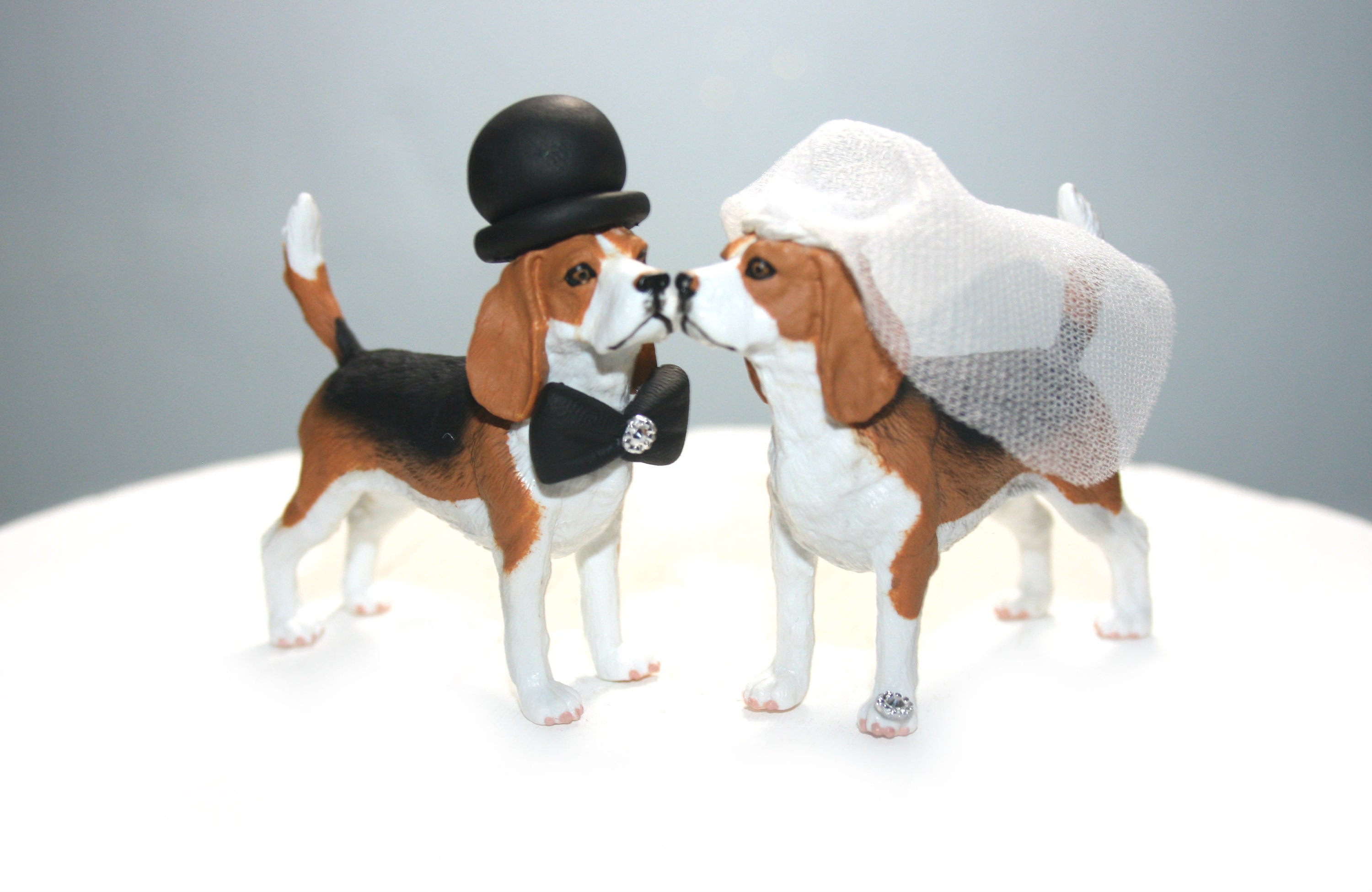 Dog Cake Toppers - Beagles - Beagle Cake Toppers - Wedding Dogs ...