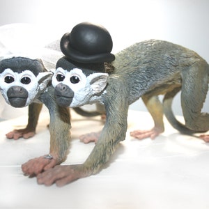 Monkey Cake Toppers - Wedding Cake Toppers - Squirrel Monkeys - Large Cake Toppers - Bride And Groom - Custom Cake Topper - Animals - Cake