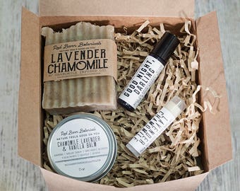 Lavender Chamomile Christmas Gift Box ~ All Natural Organic Holiday Presents, Best Mom Ideas Under 40, Great Women Gifts for Gardening