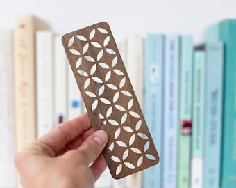 Marcador geométrico de nogal // Marcador de corte láser de madera // Regalos para maestros // Literario // Ratones de biblioteca // Regalos librescos // Regalos para menores de 15 años