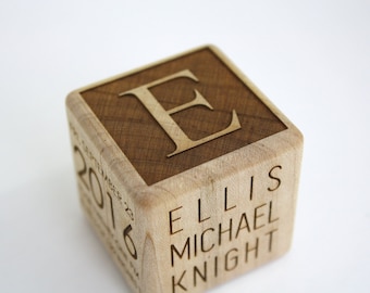 Bloque de bebé grabado personalizado // Regalo de recién nacido // Regalo de bebé // Bloque de nombre de bebé // Bloque de madera // Regalo de bebé personalizado // Bloque de bebé personalizado