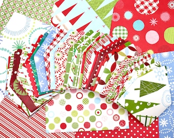 Christmas Handmade Envelopes - Made with Recycled Paper - Festive Patterned Envelopes - Perfect for Snail Mail - Set of 10