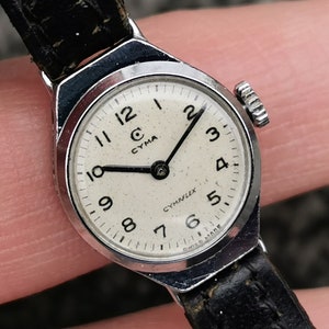 1950s Women&#39;s CYMA Cymaflex Watch Swiss Made Stainless Steel, Round Dial & Black Leather Strap