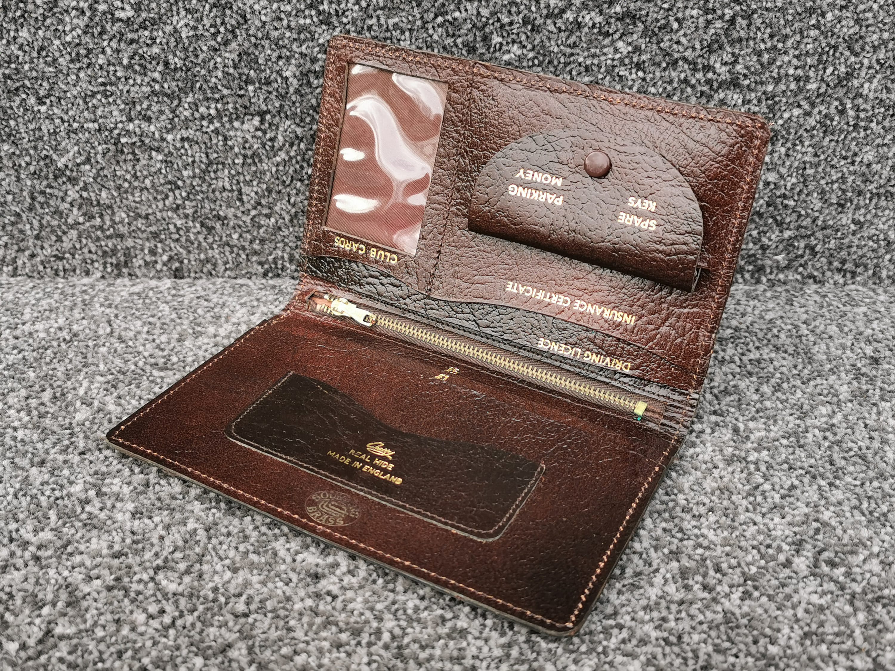 Sold at Auction: Vintage Louis Vuitton Zipper Folder Style Wallet