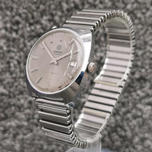 Vintage French ANCRE 15 Rubis Hand Wind Watch Round Stainless Steel Expanding Bracelet
