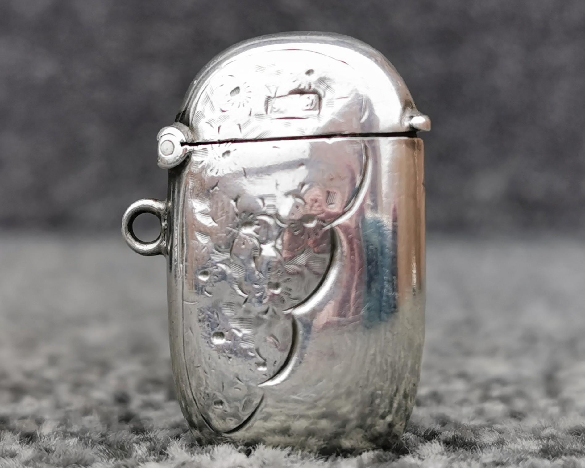 Antique Silver Matchbox - Etsy - Page 2