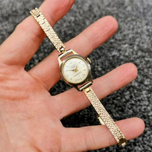 Vintage CIMIER Swiss Made Watch, 15 Jewels, Engraved Gold-Plated Bracelet, 1950s Fashion