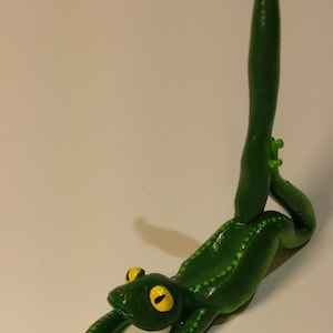Terrarium fairy  Stretching Frog miniature figurine statue (Polymer Clay)Gift for her