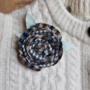 Plaid Wool Rose Pin