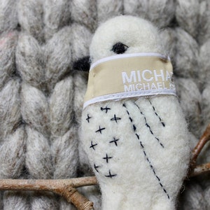 White Needle Felted Bird Pin, White Needle Felted Bird Brooch, Bird Pin, Bird Brooch, Needle Felted Bird, Wool Bird Pin, Wool Bird Brooch