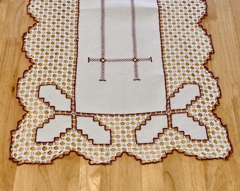 Vintage Dresser Scarf - Or Table Runner Center Piece - Red & White - Hand Embroidered