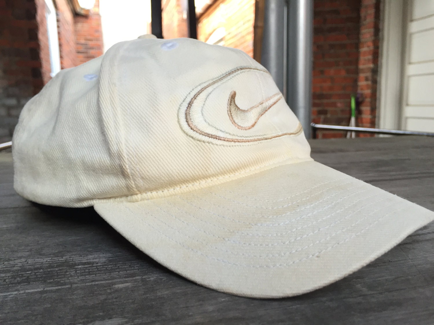 off white hat nike