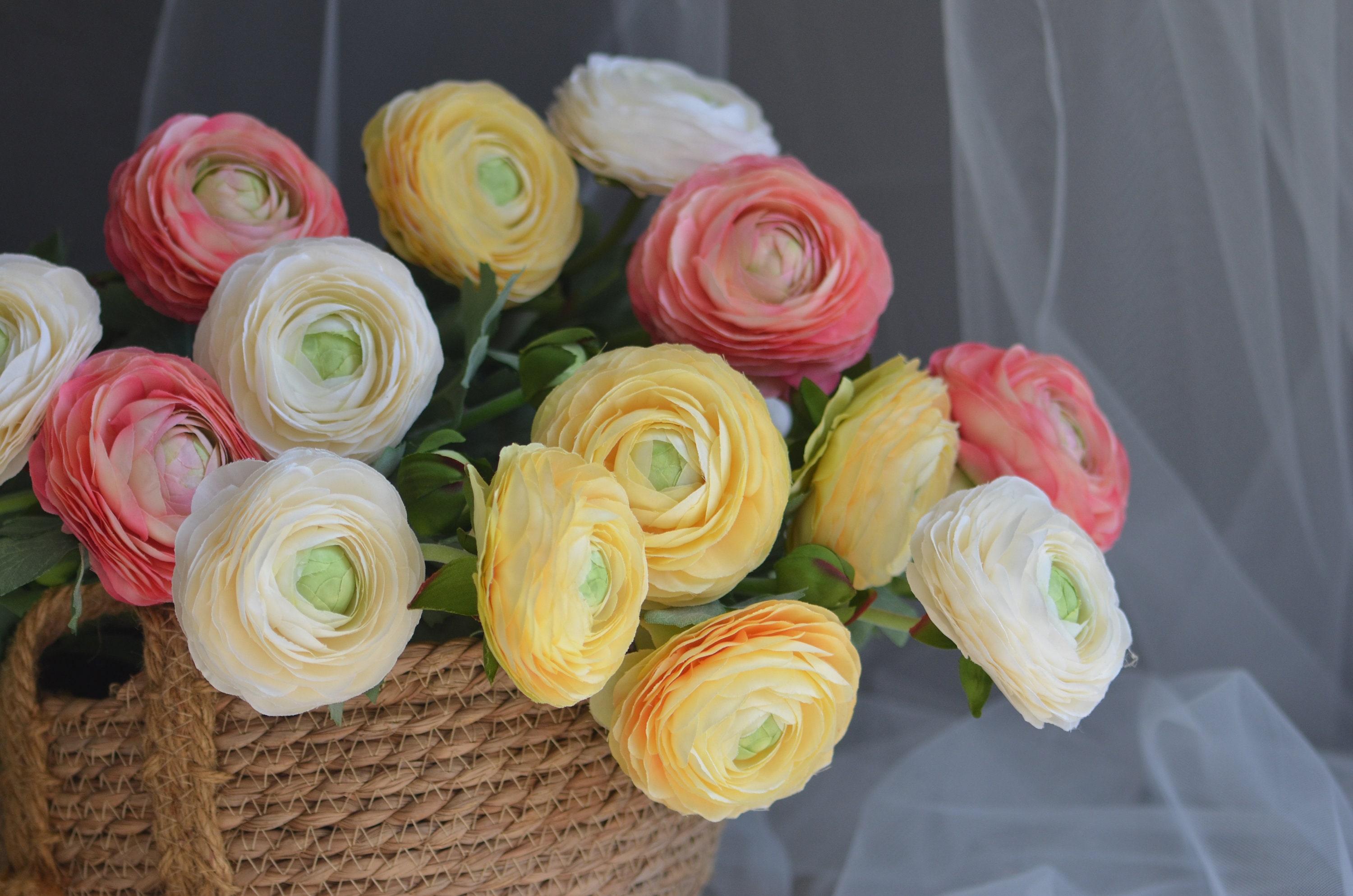 Luxe faux ranonkel, zijde ranonkel, kunstmatige bloemen arrangement, nep ranonkel, groothandel kunstbloemen, kunstbloemen
