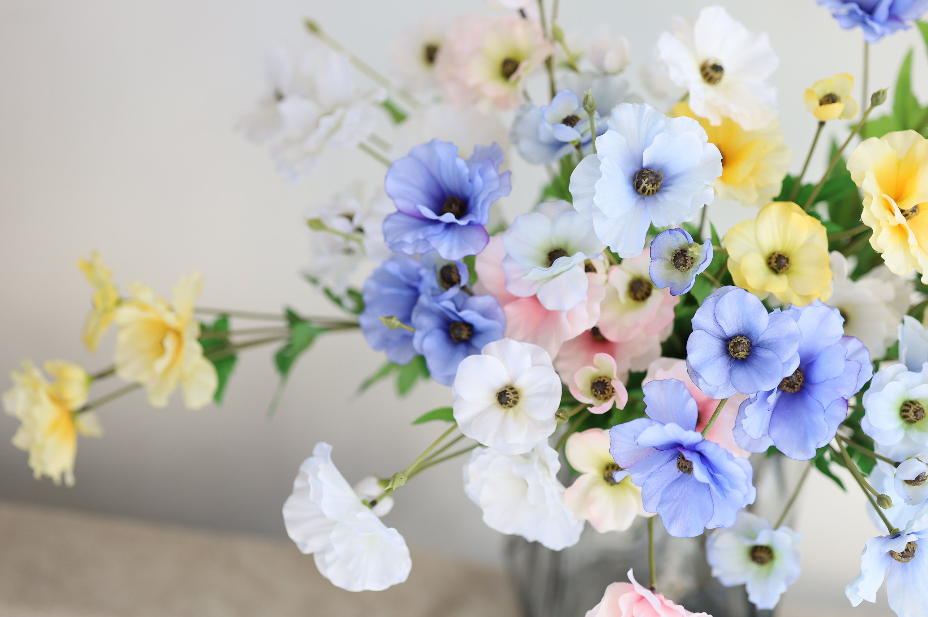 Blue Ranculus 19“ Ranunculus Butterfly, Dusty Blue Flowers, Butterfly Ranunculus ...