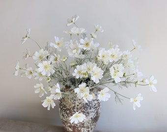 23 "Künstliche Kosmos, weiße Kosmos-Stiele, Seidenkosmos-Blumen, künstliche Blumen / Wohnkultur / Geschenk für Sie