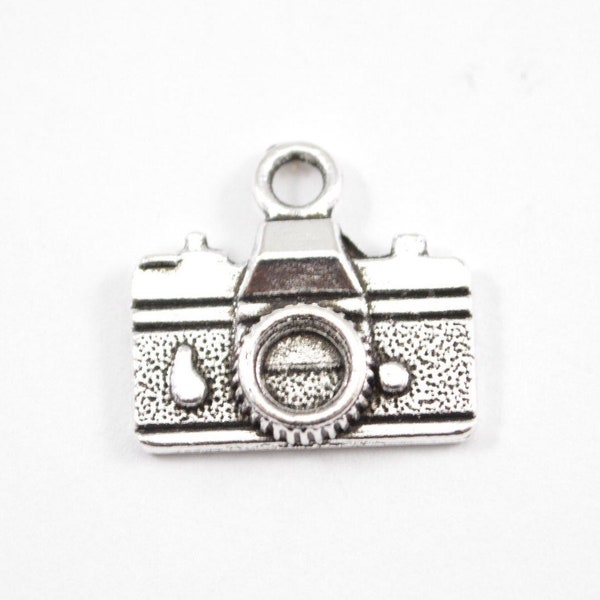 10 Silver Camera Charms d187