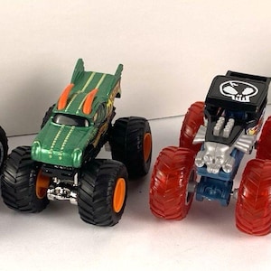 Hot Wheels Monster Jam Trucks Lot of 4 Diecast 4" Bild 1
