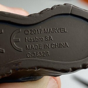 Hasbro Bearded Captain America 12" Action Figure Marvel Avengers Infinity War image 6