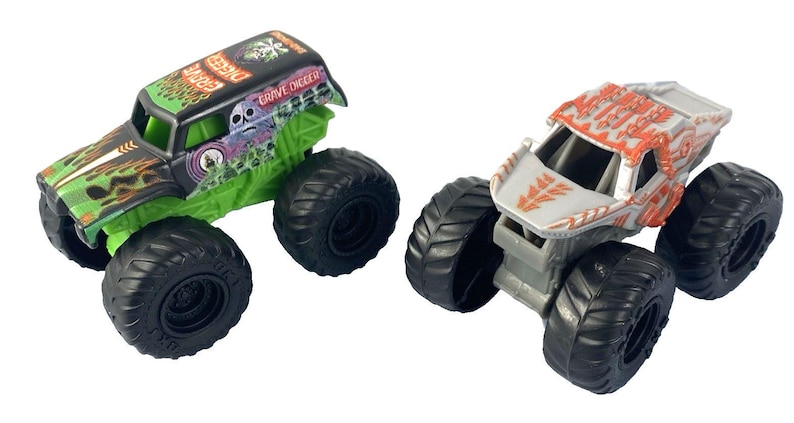 Lot 2 Monster Trucks Grave Digger & ThunderROARus Plastic 1:64 3" image 1
