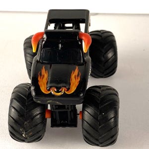 HOT WHEELS Lot of 3 Monster Truck El Toro Loco-Prowler-Krang Diecast/X-Ray Body image 4