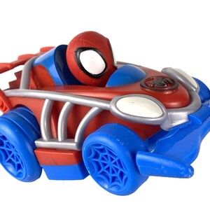 Spidey Webbed Wheelie 6" Pull Back & Go Vehicle Spidey and his Amazing Friends image 3