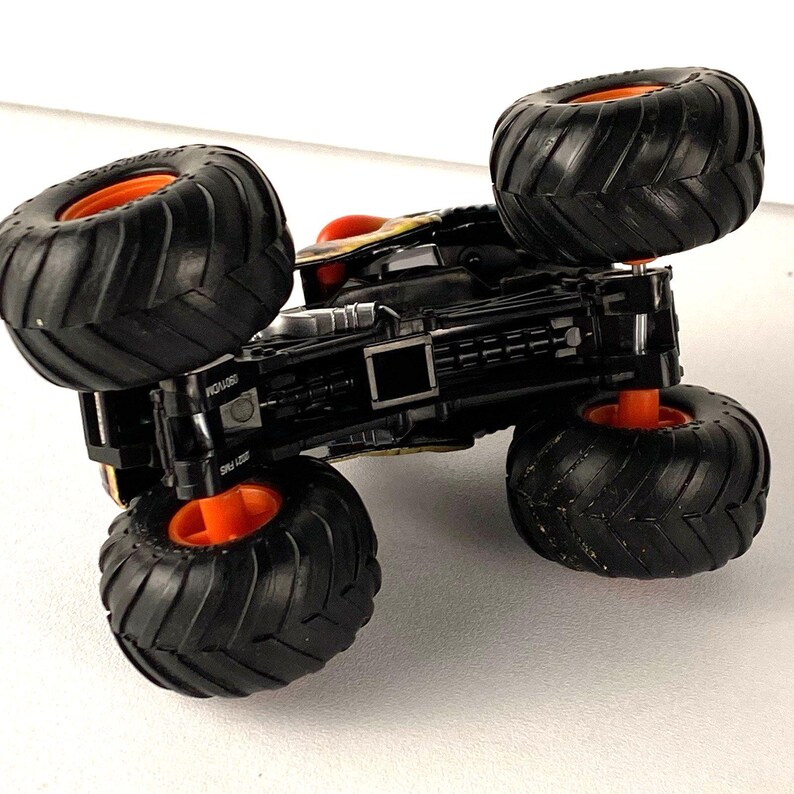 HOT WHEELS Lot of 3 Monster Truck El Toro Loco-Prowler-Krang Diecast/X-Ray Body image 6