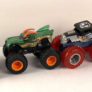 Hot Wheels Monster Jam Trucks Lot of 4 Diecast 4" Bild 2