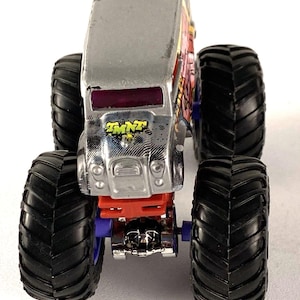 HOT WHEELS Lot of 3 Monster Truck El Toro Loco-Prowler-Krang Diecast/X-Ray Body image 12