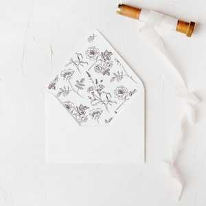 Printable Steele Grey Floral Pattern Envelope Liner for A7 Euro Flap Envelope, Digital Download Gray Flower Pattern Envelope Liner