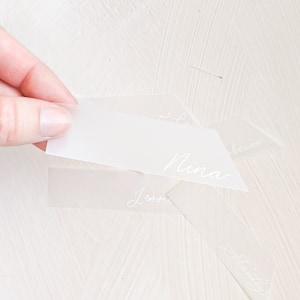 Vellum Hochzeit Tischkarten mit Kalligrafie für Hochzeitsfeier Tischeinstellungen, personalisierte Hochzeitskarte, Namenskarte Hochzeit