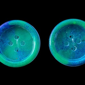 Aurora buttons, 3cm button, handmade button with rim, made in Shetland.