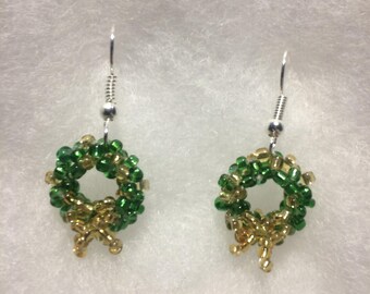 Gold ribbon wreath earrings.