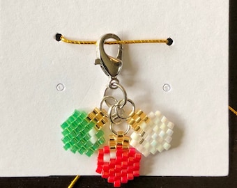 Brick Stitch Christmas Ball Charm.
