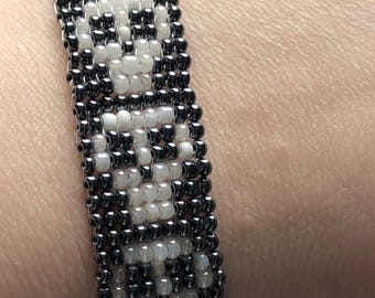 PDF Pattern: Skull Bracelet